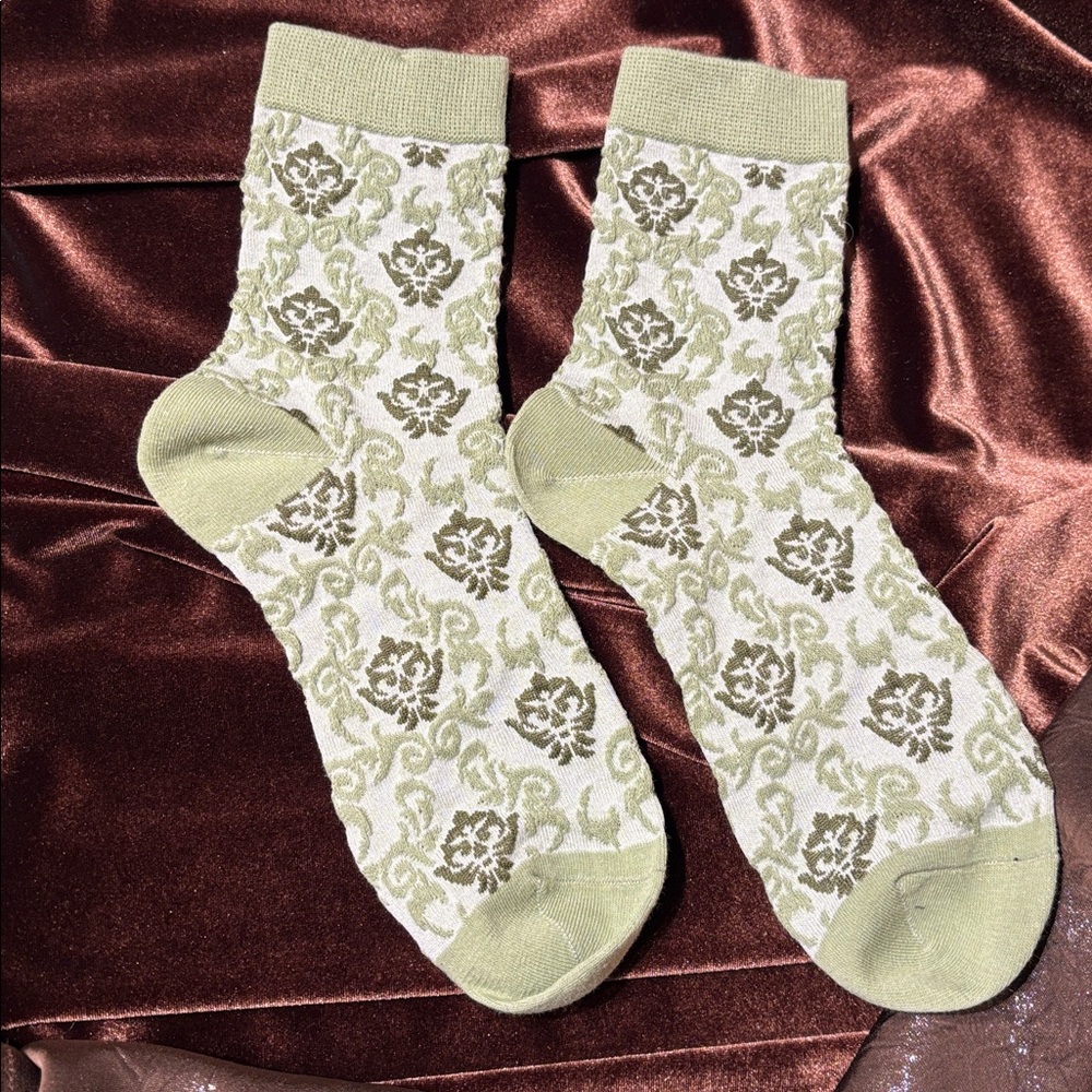 Gifts or Anyone🎁 Heirloom Floral Cotton Socks